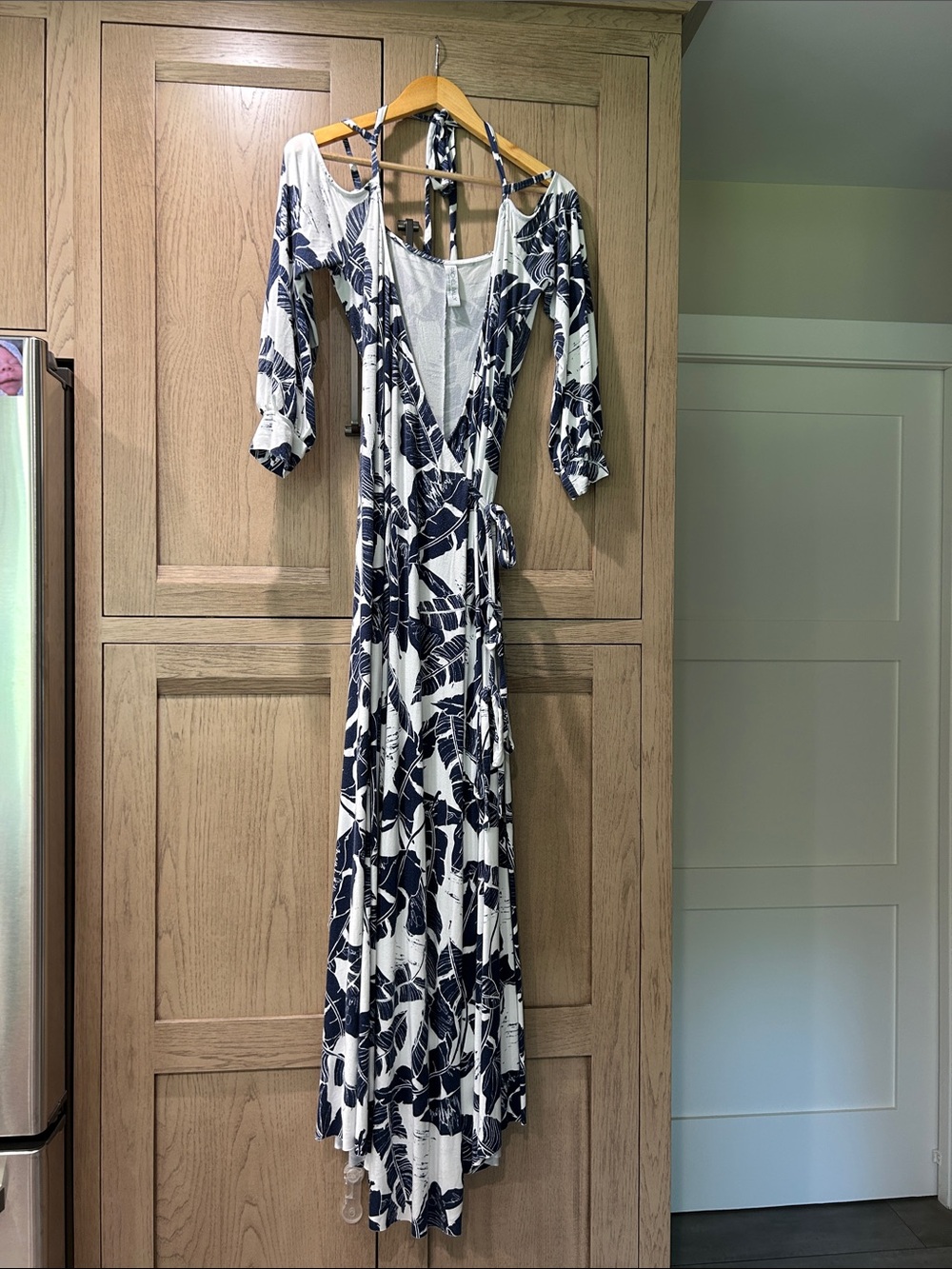Rachel Pally White & Navy Leaf-Print Wrap Maxi Dress
